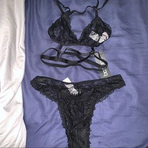 Lace lingerie set
